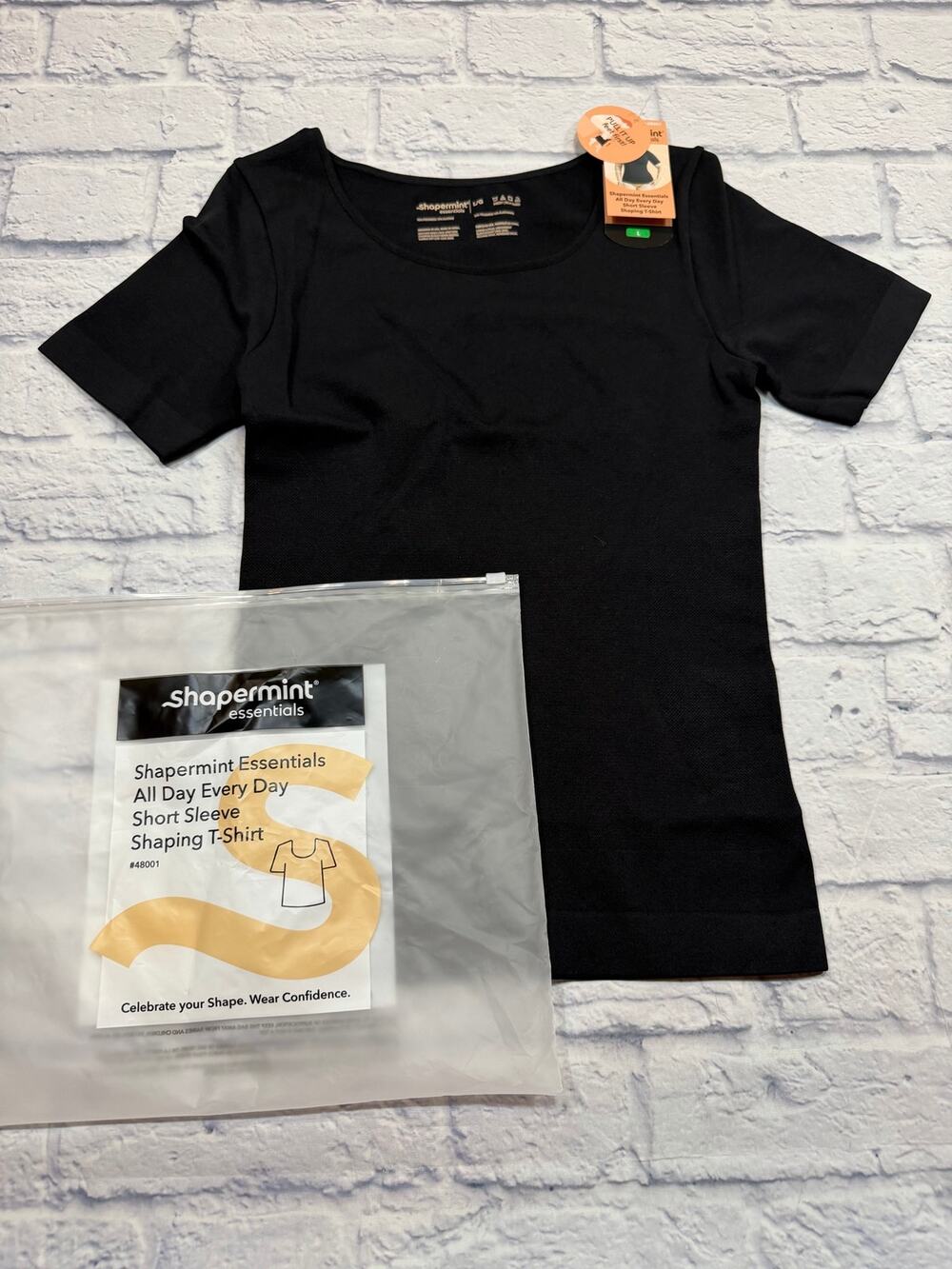 NWT Shapermint All Day T-shirt Shapewear Top Black short Sleeve Large 48001 A795